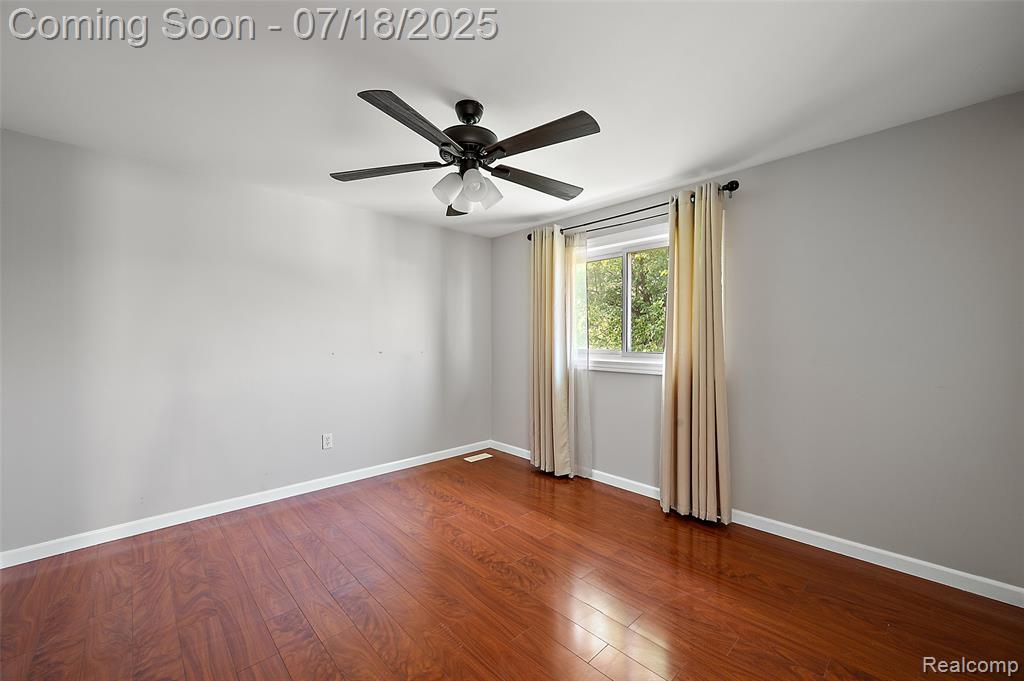 4152 Bloomfield Drive, Sterling Heights, MI 48310 — Photo 48