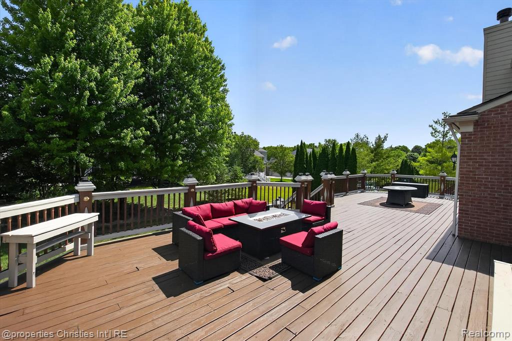 45094 Oak Forest Drive, Northville, MI 48168 — Photo 67