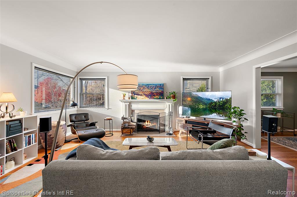 852 Harcourt Road, Grosse Pointe Park, MI 48230 — Photo 14