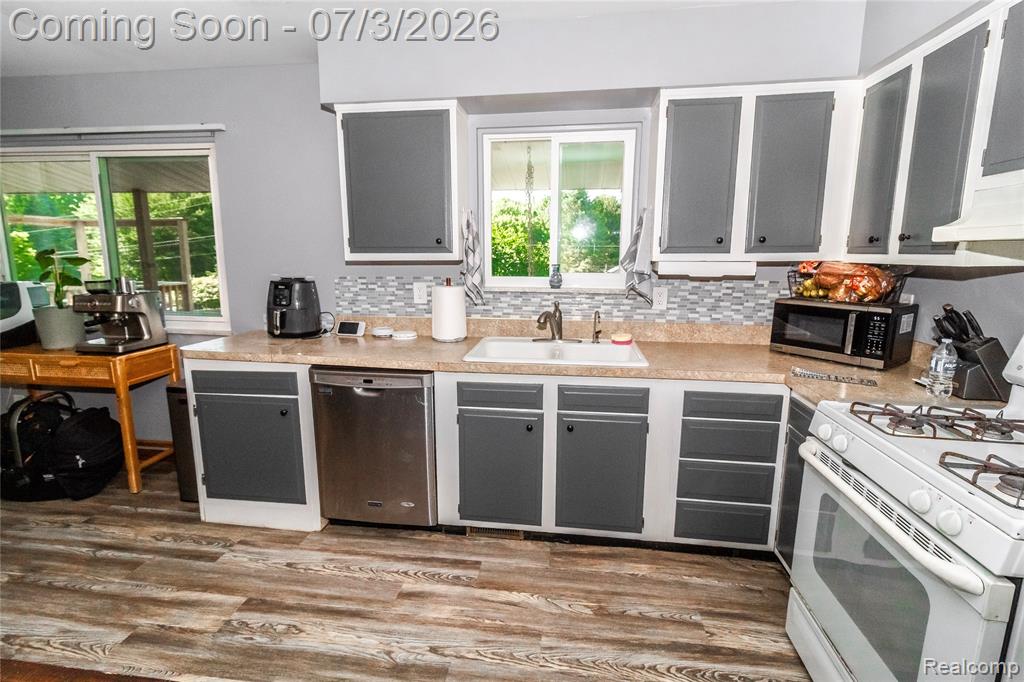 2436 Judy Conn Drive, Lapeer, MI 48446 — Photo 3
