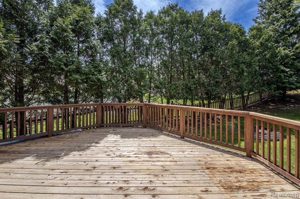 880 Frank Road, Lake Orion, MI 48362 — Photo 41