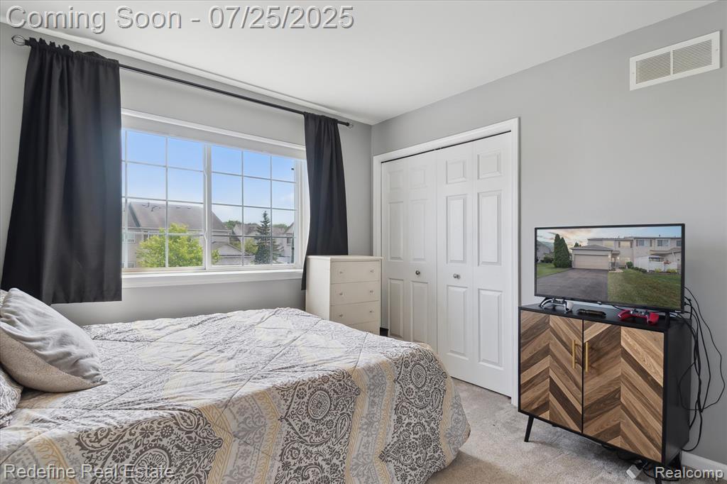 26708 Ashton Drive, Woodhaven, MI 48183 — Photo 27