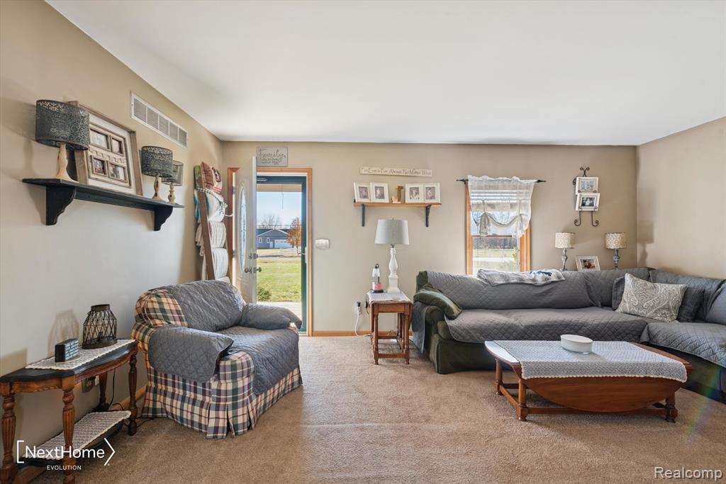 7010 Oakville Waltz Road, Sumpter, MI 48117 — Photo 5