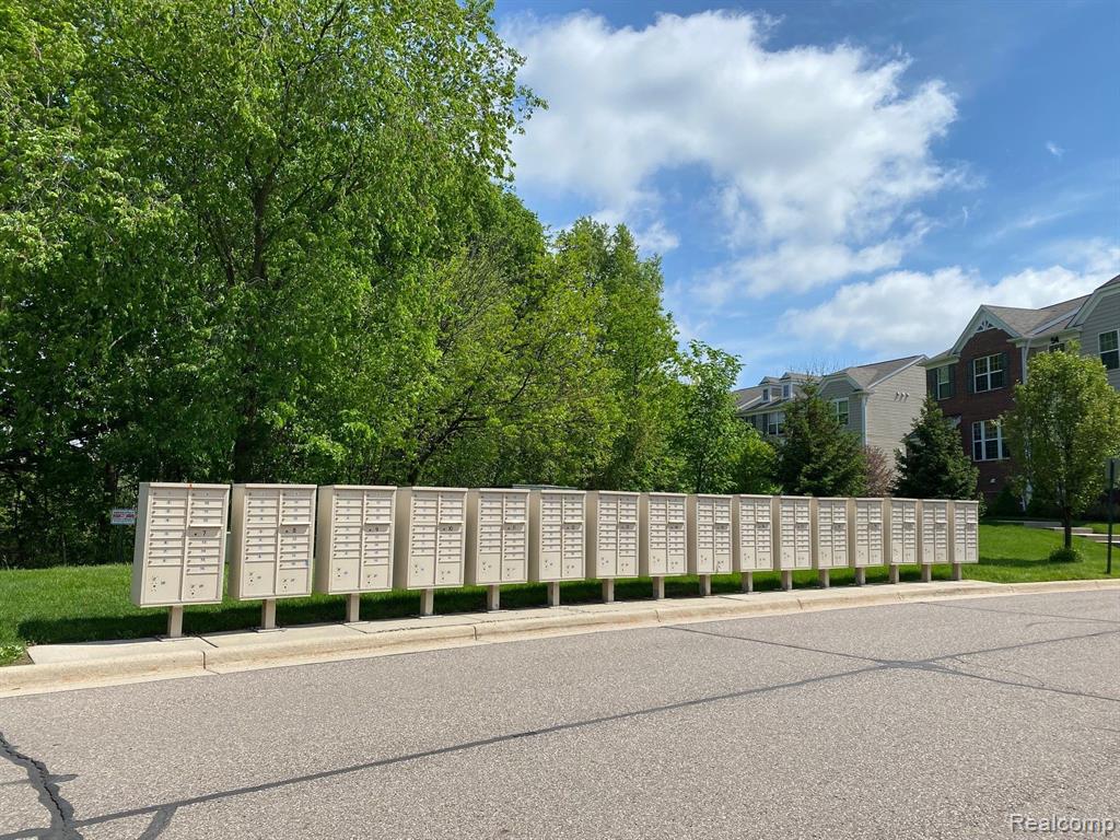 44561 GWINNETT Loop, Novi, MI — Photo 35