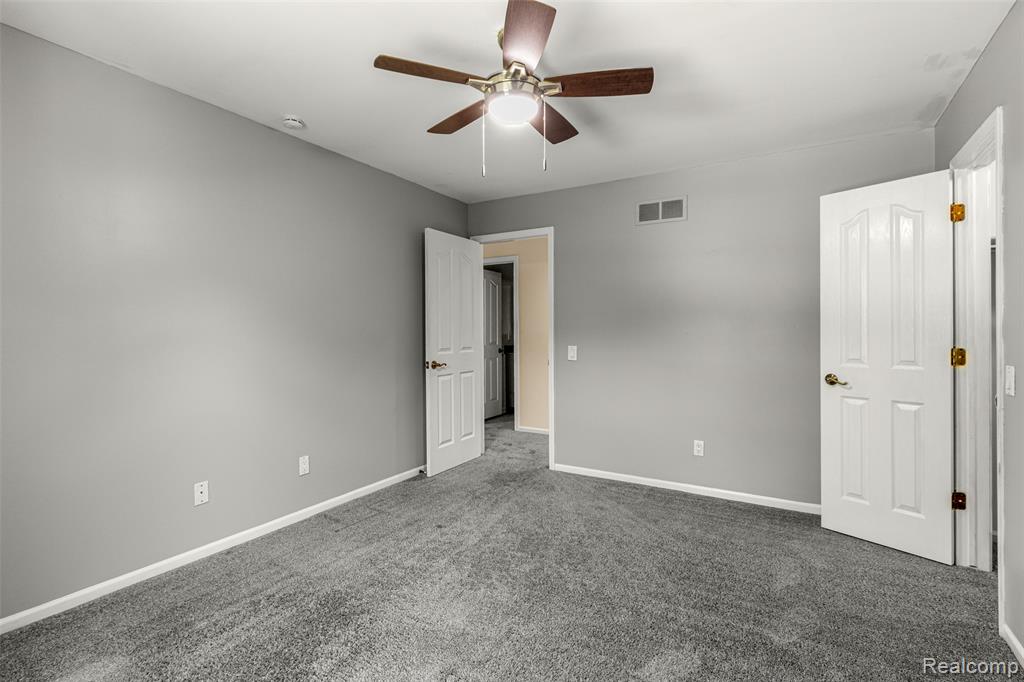 47553 TEN POINT Drive, Canton, MI 48187 — Photo 46