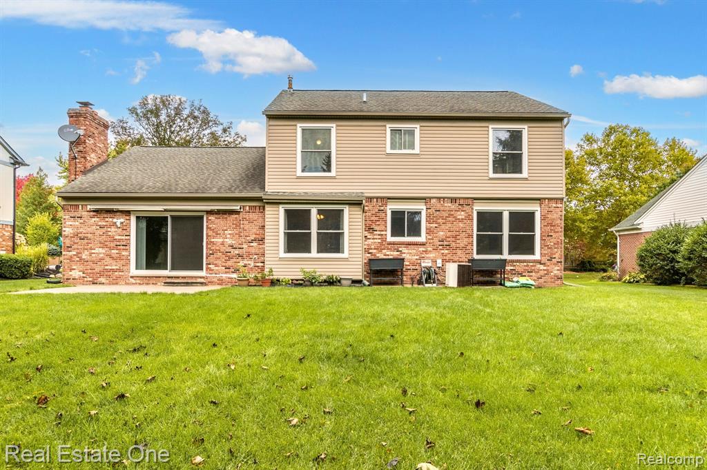 5201 CROWFOOT Drive, Troy, MI 48085 — Photo 54