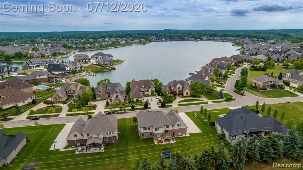 10486 Stoney Point Drive, South Lyon, MI 48178 — Photo 2