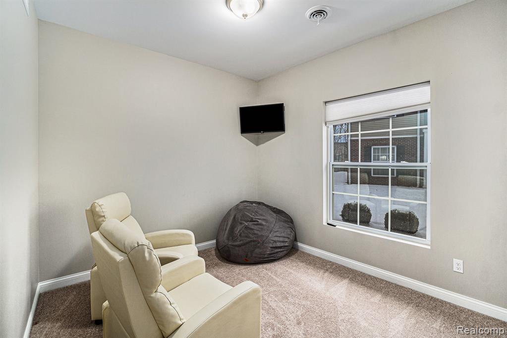 911 Watercress Lane, Fenton, MI 48430 — Photo 16