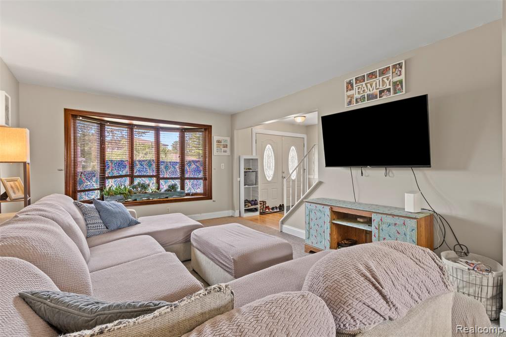 625 Kings Way, Canton, MI 48188 — Photo 14