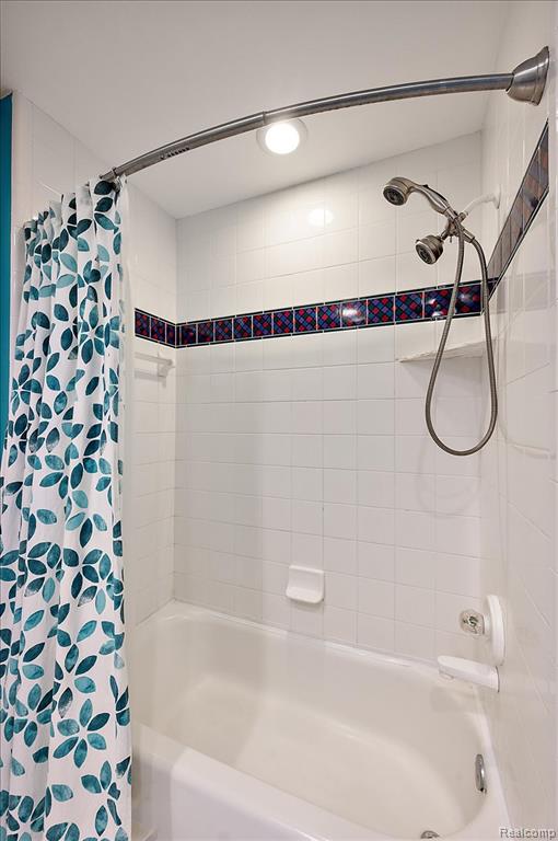 4417 Island View Drive, Waterford, MI 48328 — Photo 41