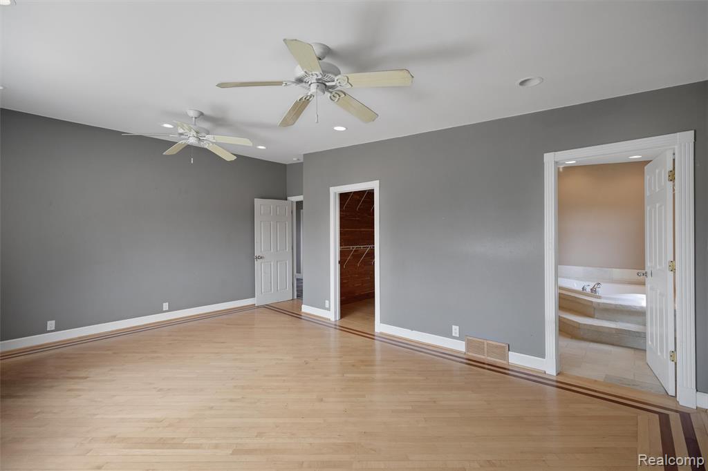 590 Hillwood, White Lake, MI 48383 — Photo 15