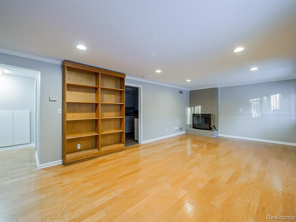 3730 Eastbourne Drive, Troy, MI 48084 — Photo 33