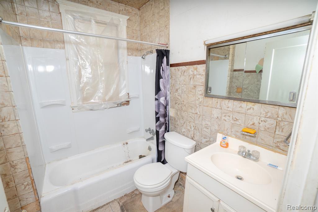 5672 Saint Clair Street, Detroit, MI 48213 — Photo 13
