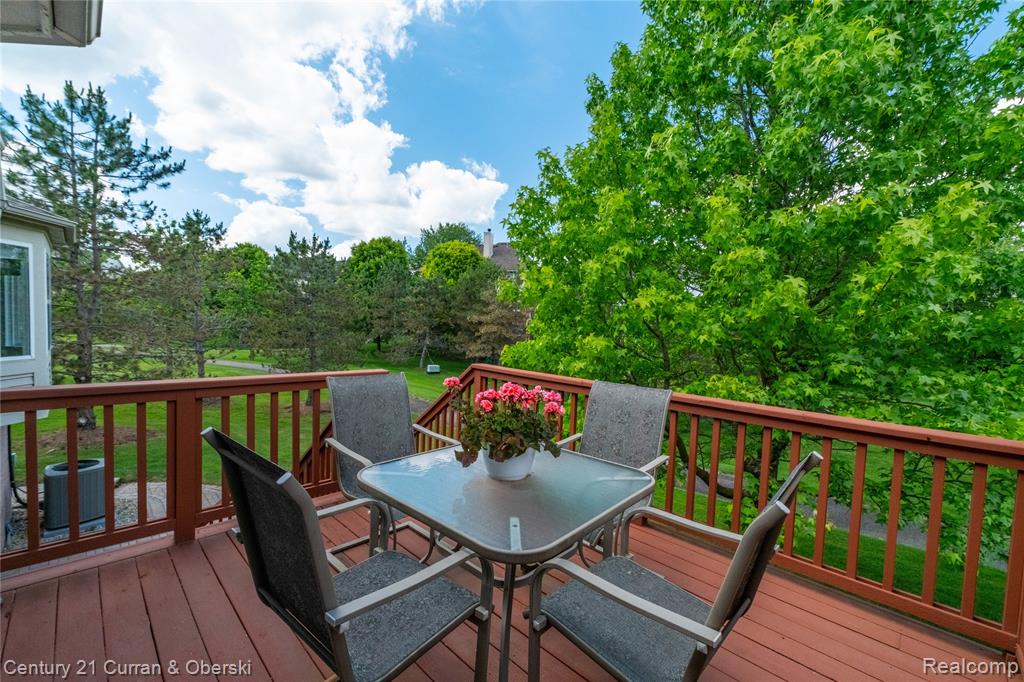 49468 N Glacier, Northville, MI 48168 — Photo 45