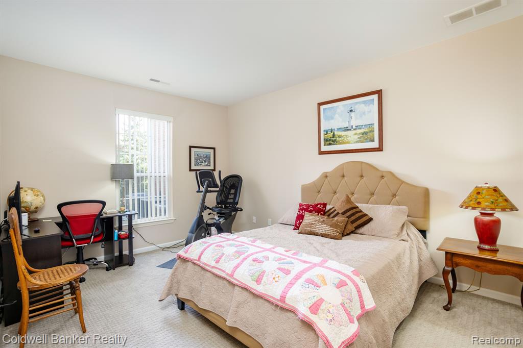 19106 CHESAPEAKE Circle, Walled Lake, MI 48390 — Photo 19