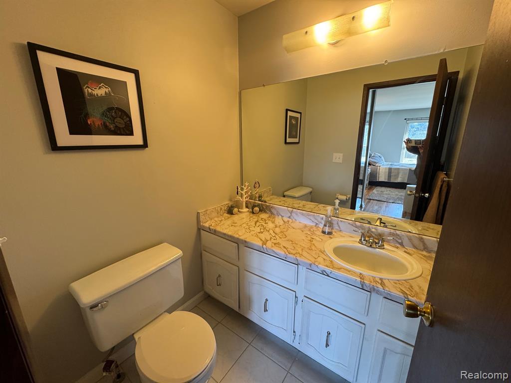 2774 Roundtree Drive, Troy, MI 48083 — Photo 29