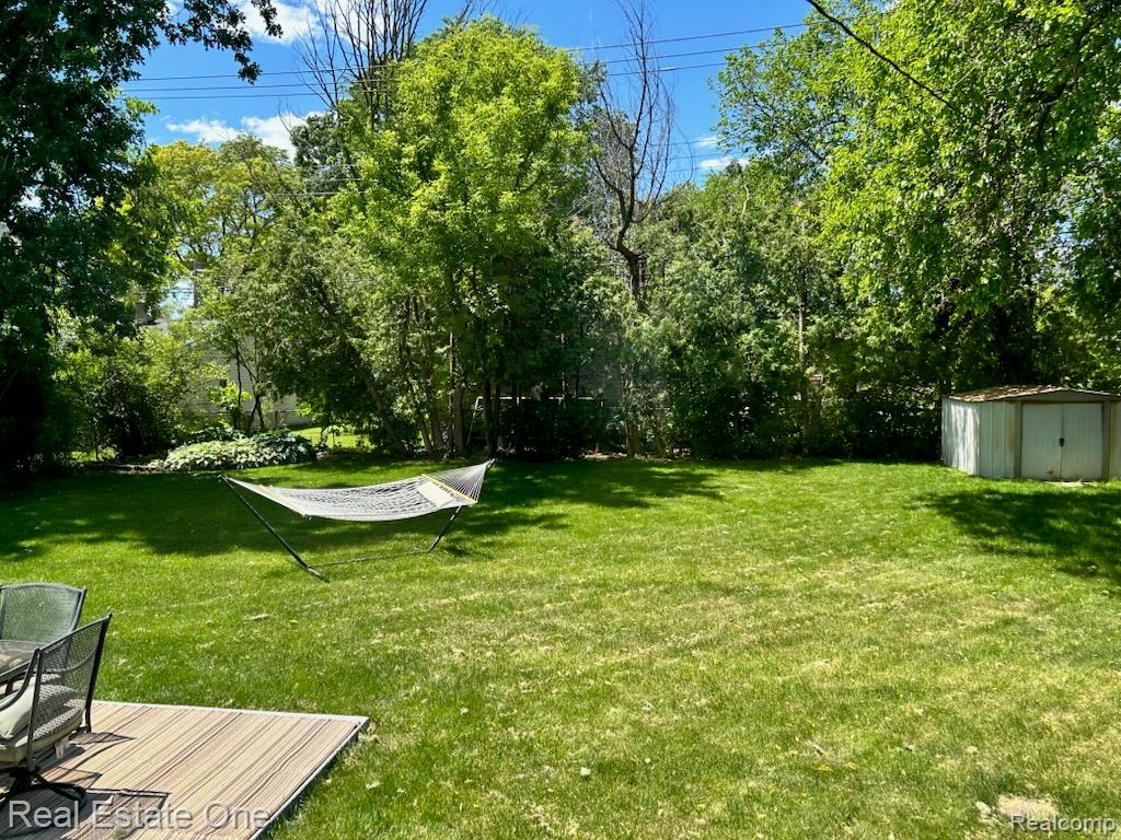 2075 Deering Street, Garden City, MI — Photo 58