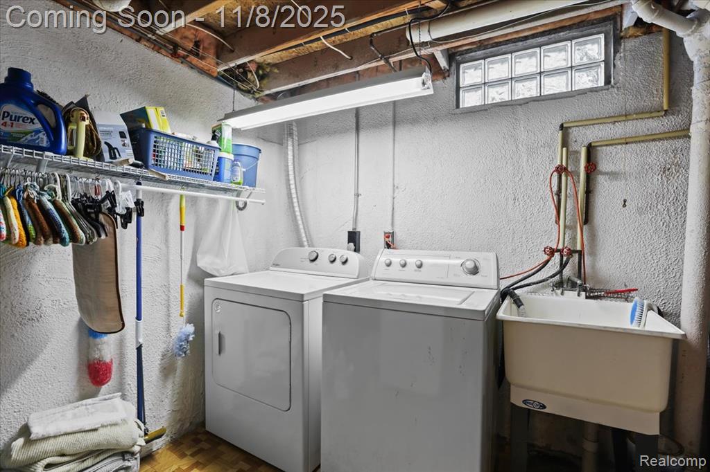 43576 Yorkville Drive, 27, Canton, MI 48188 — Photo 22