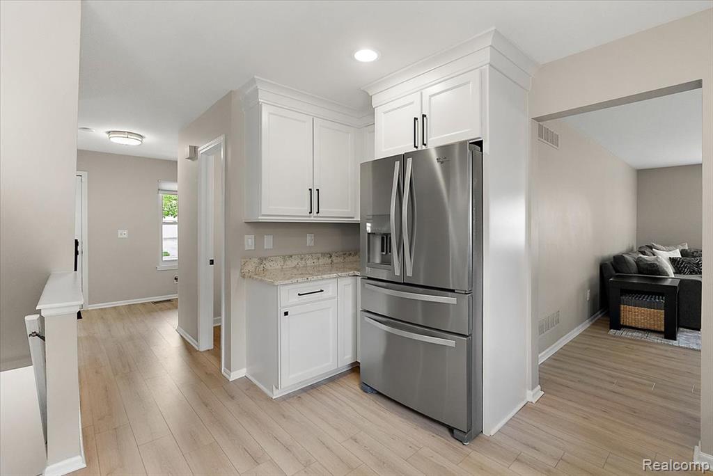 45071 Yorkshire Drive, Novi, MI — Photo 10