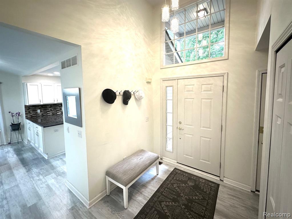 1439 DARNEL Drive, Brighton, MI 48116 — Photo 17