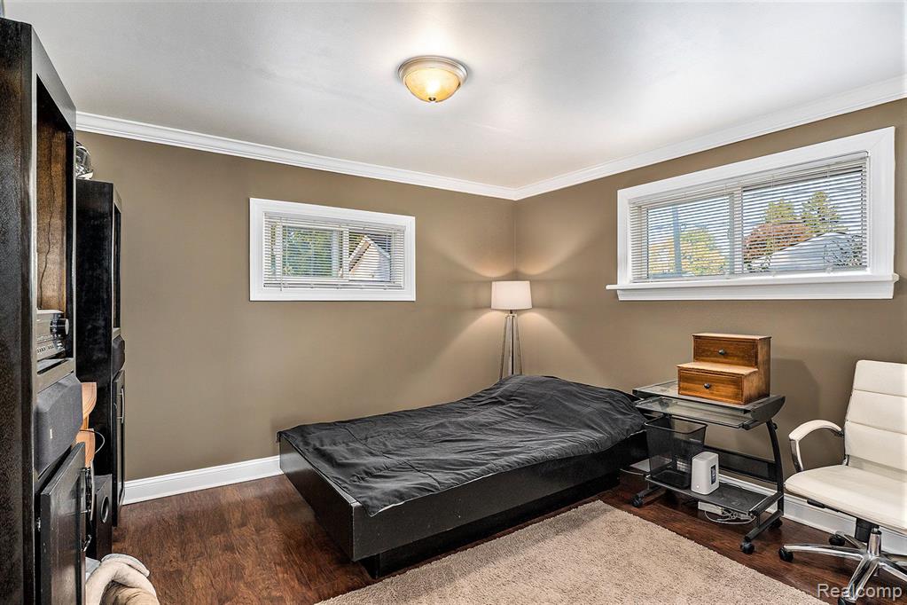 441 CLAYBURN Boulevard, Waterford, MI 48327 — Photo 10