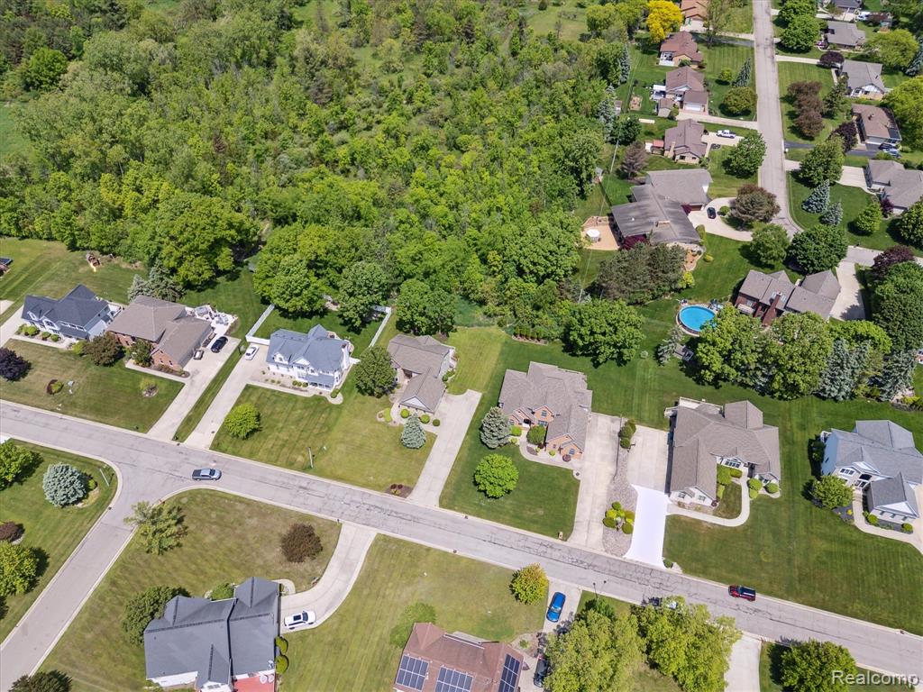 672 Morningside Drive, Grand Blanc, MI 48439 — Photo 54