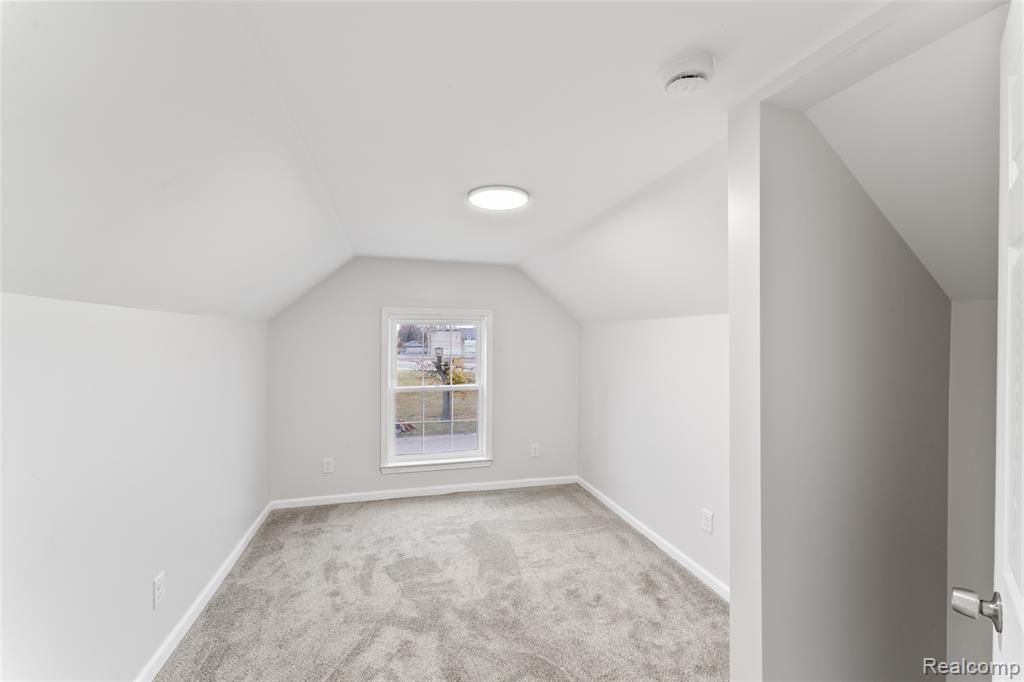 5524 Seebaldt Street, Detroit, MI 48204 — Photo 38
