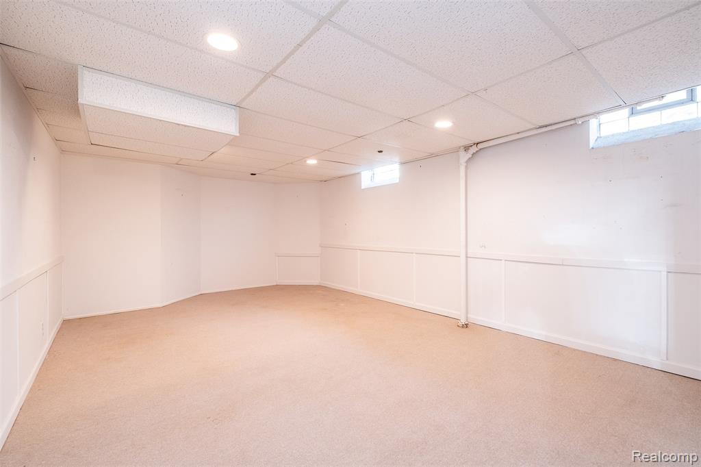 32210 Sheridan Drive, Beverly Hills, MI 48025 — Photo 18