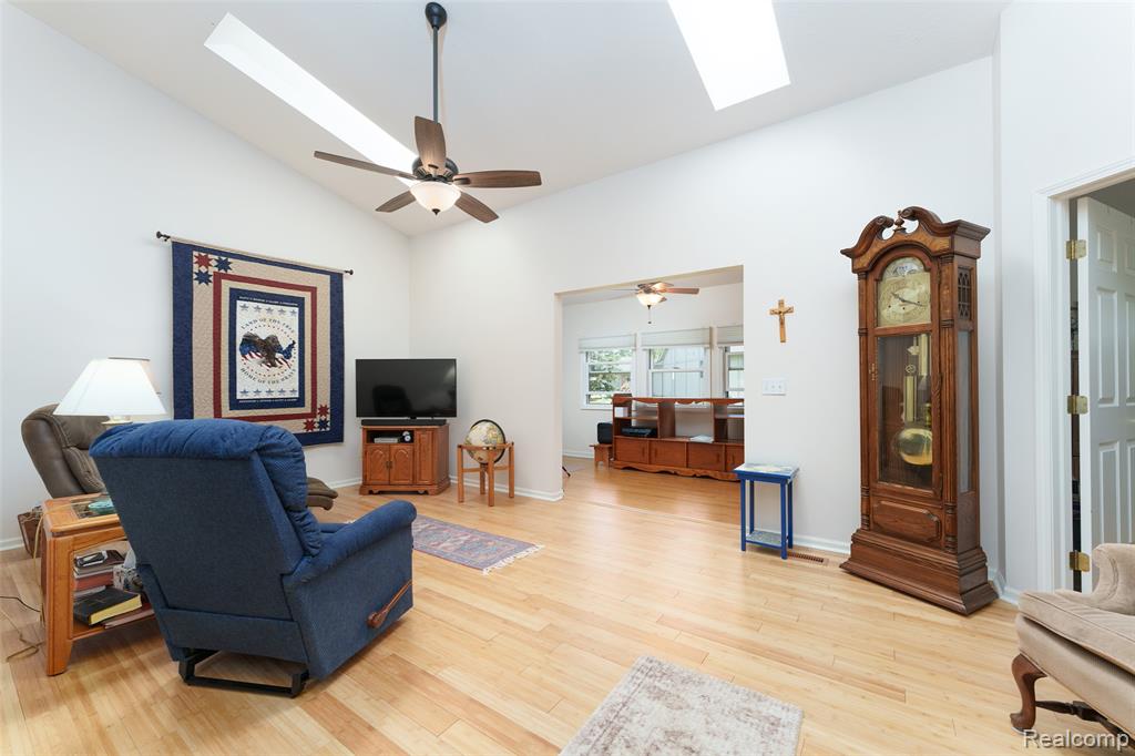 159 Addison Circle, Fowlerville, MI 48836 — Photo 9