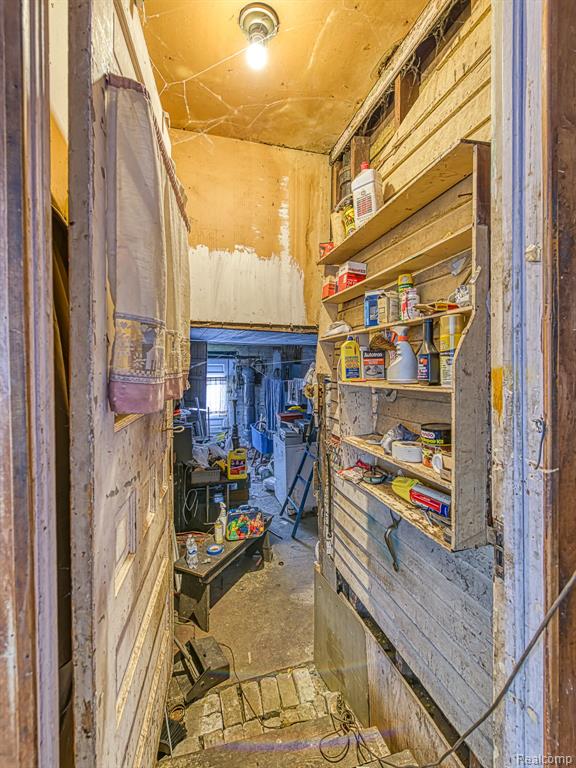 547 Pine Street, Wyandotte, MI 48192 — Photo 13