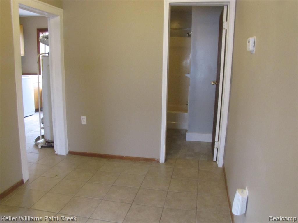 8643 LOZIER Avenue, Warren, MI 48089 — Photo 19