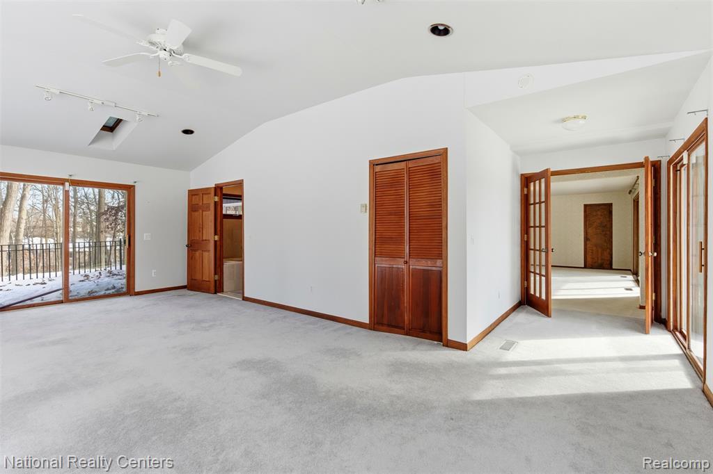 4710 Cove Road, West Bloomfield, MI 48323 — Photo 41
