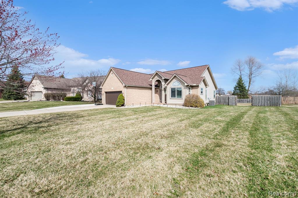 4181 MAPLEWOOD MEADOWS Avenue, Grand Blanc, MI 48439 — Photo 5