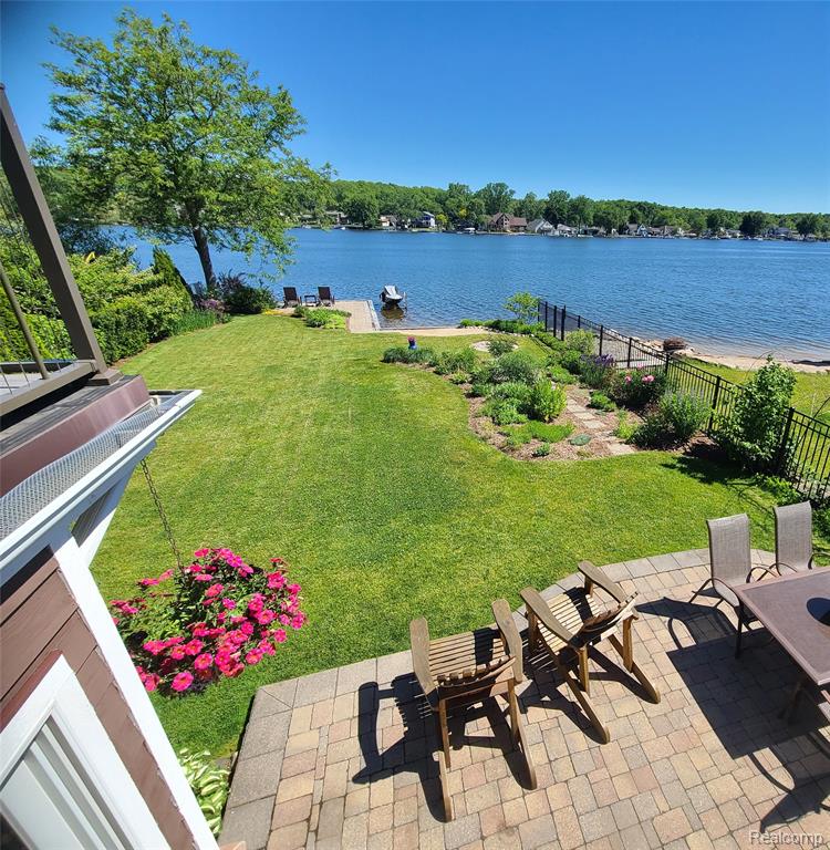 9568 Buckingham Street, White Lake, MI — Photo 31