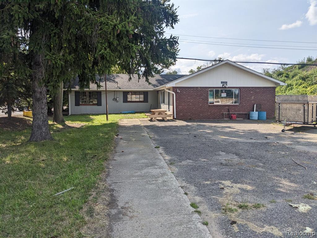 23344 TELEGRAPH Road, Flat Rock, MI 48134