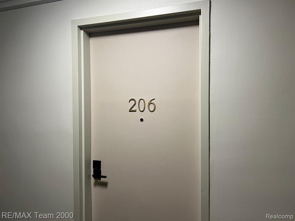 22700 GARRISON Street, 206, Dearborn, MI 48124 — Photo 19