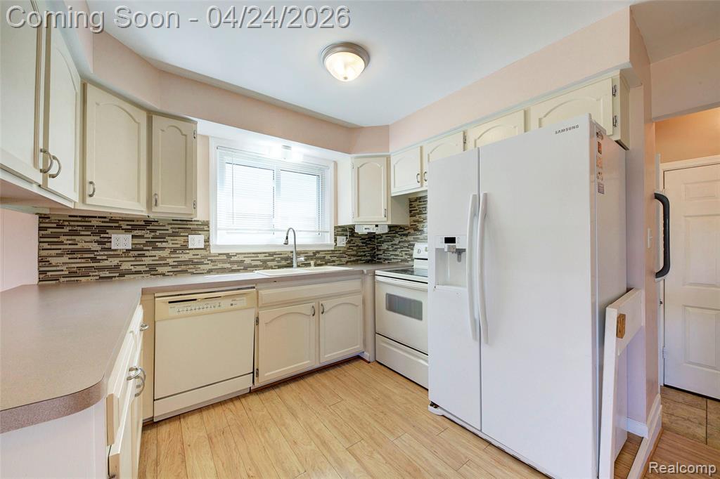 6926 Ardsley Drive, Canton, MI 48187 — Photo 19