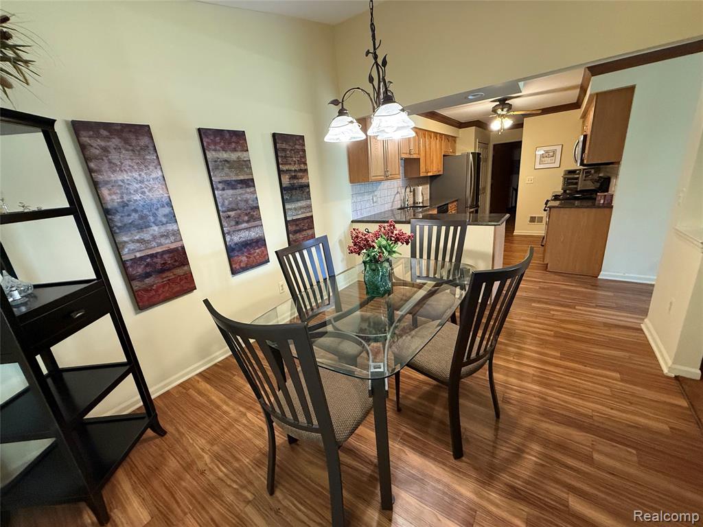 730 Country Club Dr Drive, 36, Saint Clair Shores, MI 48082 — Photo 13