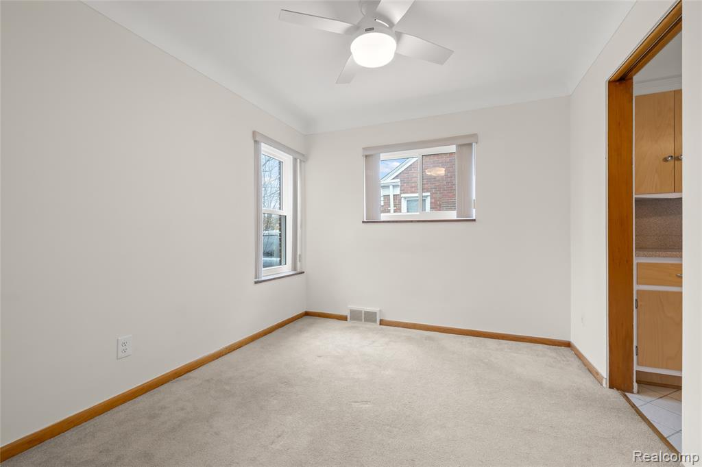 7828 Kolb Avenue, Allen Park, MI 48101 — Photo 9