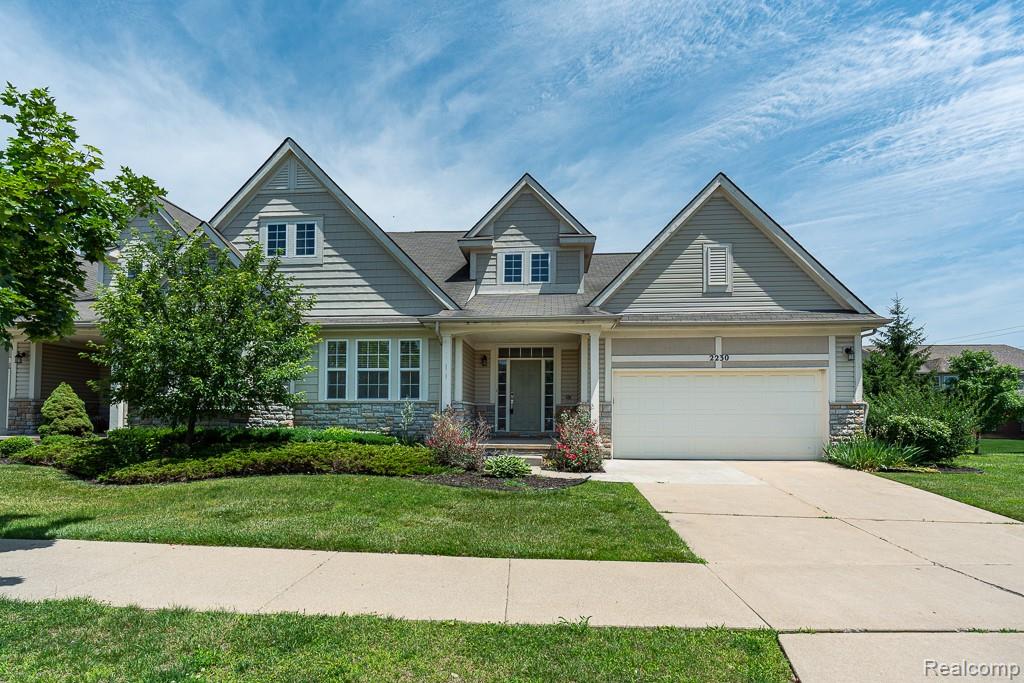2230 Palmetto, Commerce Twp, MI 48382