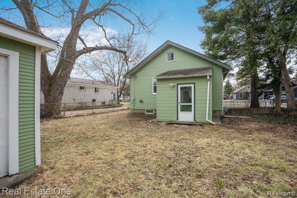 525 ARDMORE Drive, Ferndale, MI 48220 — Photo 25
