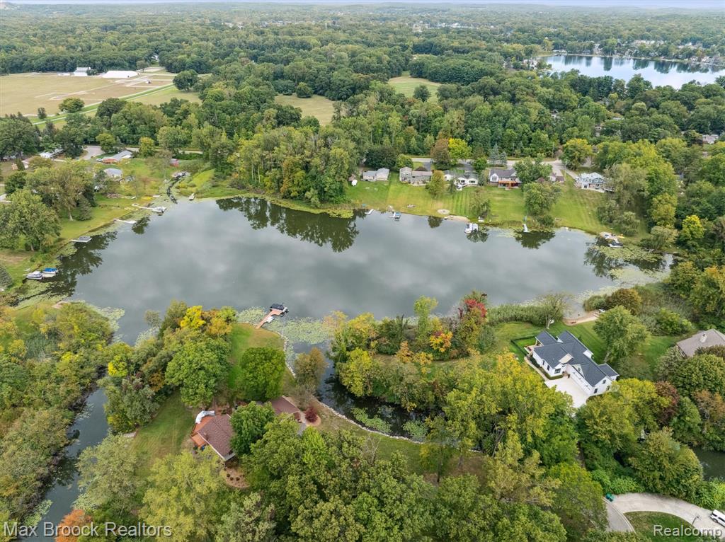 6026 Venice Drive, Commerce Twp, MI 48382 — Photo 55