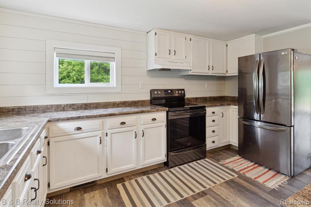 5380 Otter Lake Road, Otter Lake, MI 48464 — Photo 12