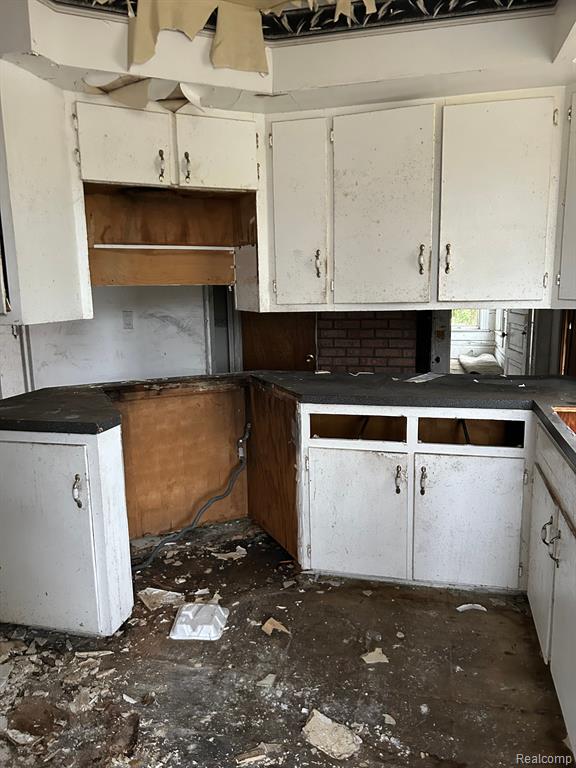 903 E HOLLAND Avenue, Saginaw, MI 48601 — Photo 13