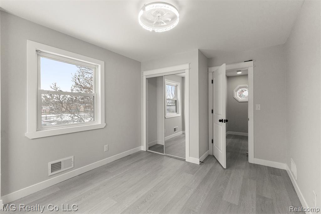 864 Cleophus Parkway, Lincoln Park, MI 48146 — Photo 23