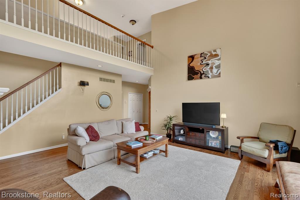 4054 Calumet Drive W, Rochester, MI 48306 — Photo 18