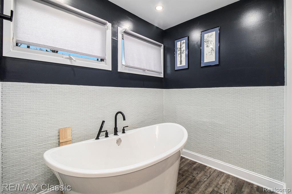 8789 El Dorado Drive, White Lake, MI — Photo 23