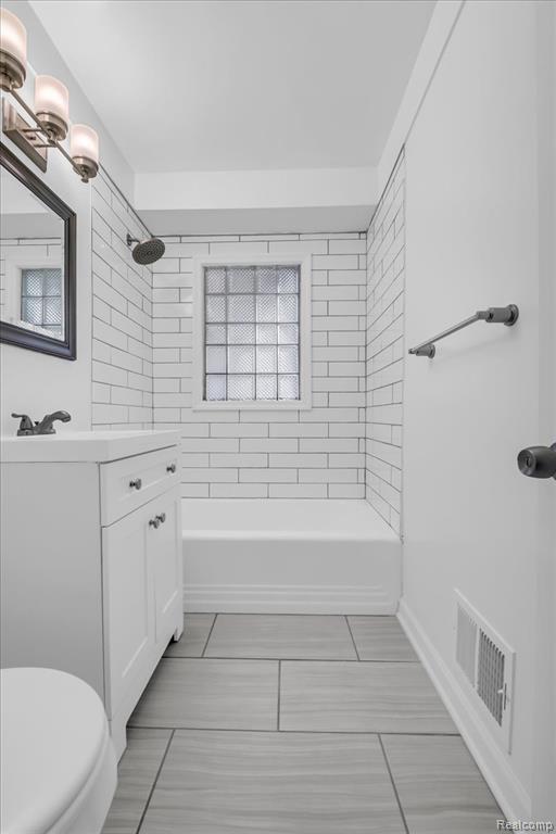 828 N Gainsborough Avenue, Royal Oak, MI 48067 — Photo 14