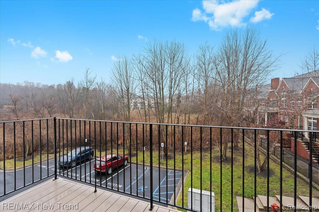 662 Village Lane, Milford, MI 48381 — Photo 35