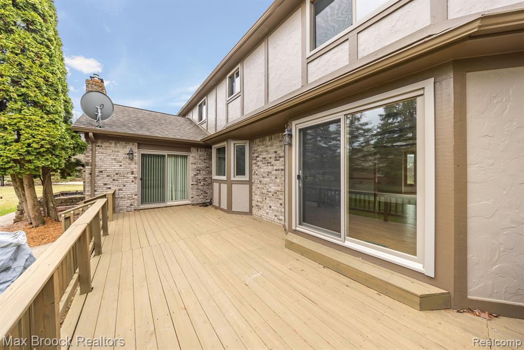 4070 GREENBRIAR Court, Rochester, MI 48306 — Photo 7